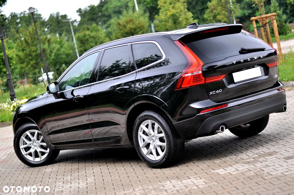 Volvo XC 60 D4 Momentum Pro - 10