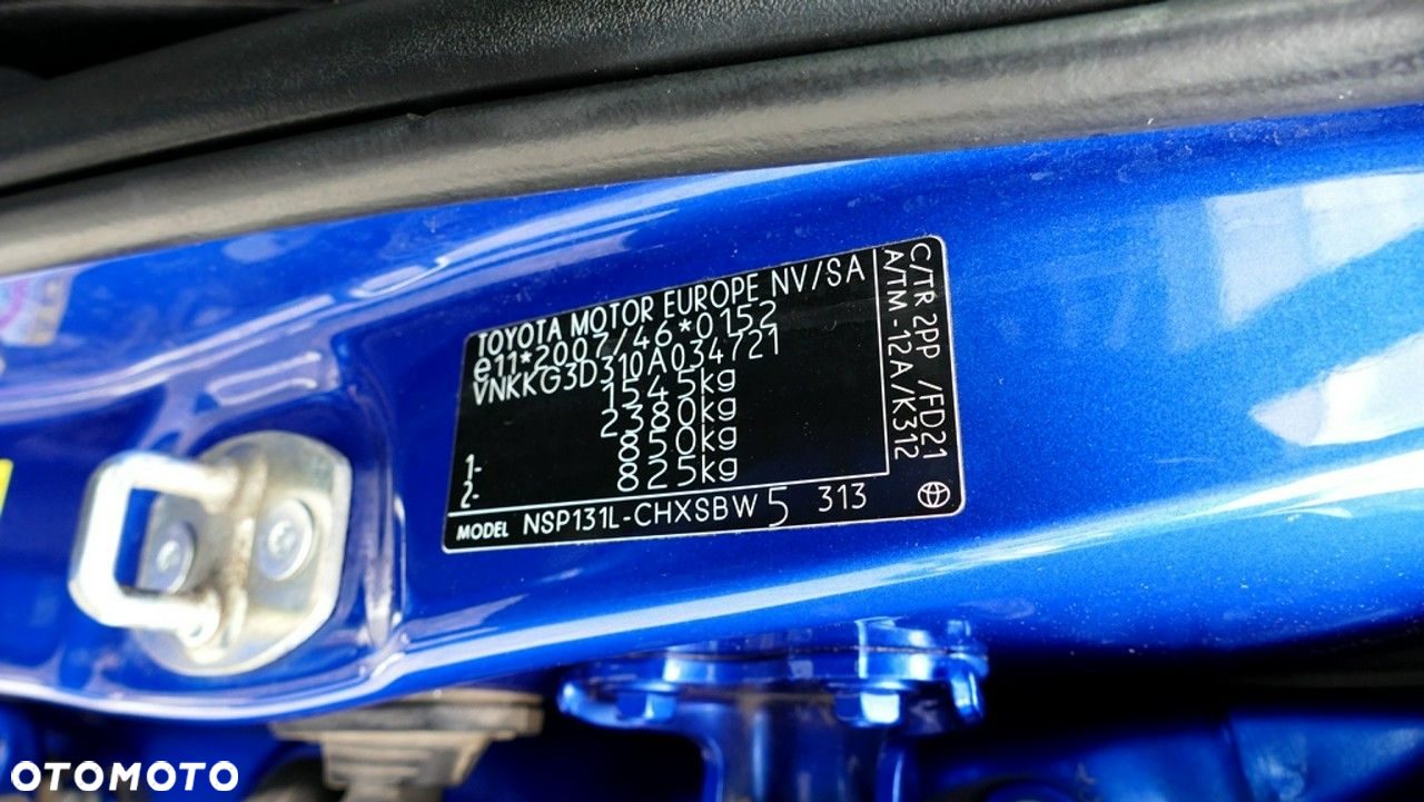 Toyota Yaris - 31