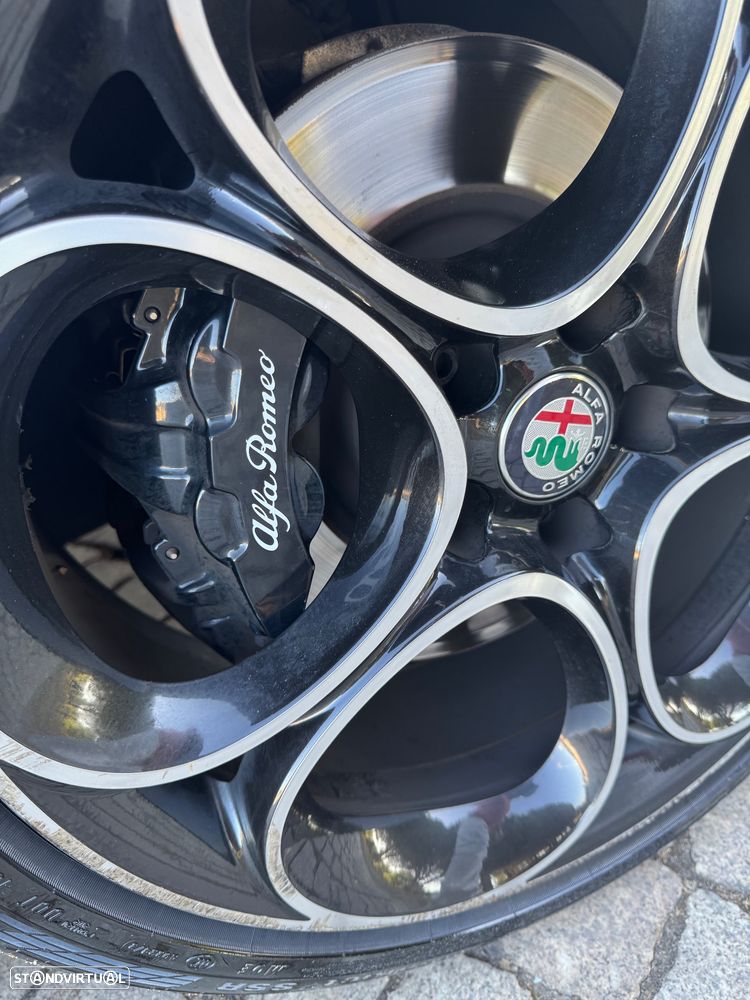 Alfa Romeo Giulia 2.2 D Sprint AT8 - 11