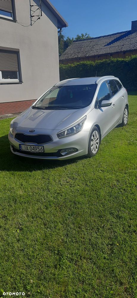 Kia Ceed - 22