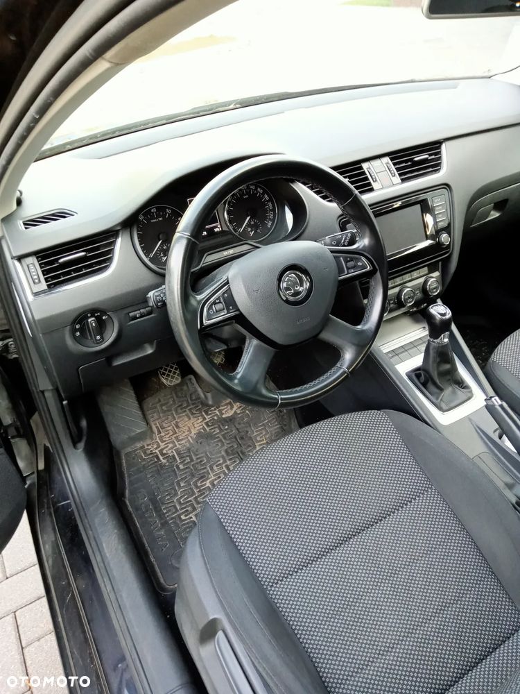 Skoda Octavia 1.4 TSI Ambition - 6