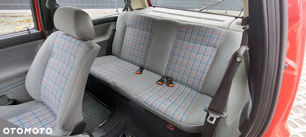 Volkswagen Golf - 26