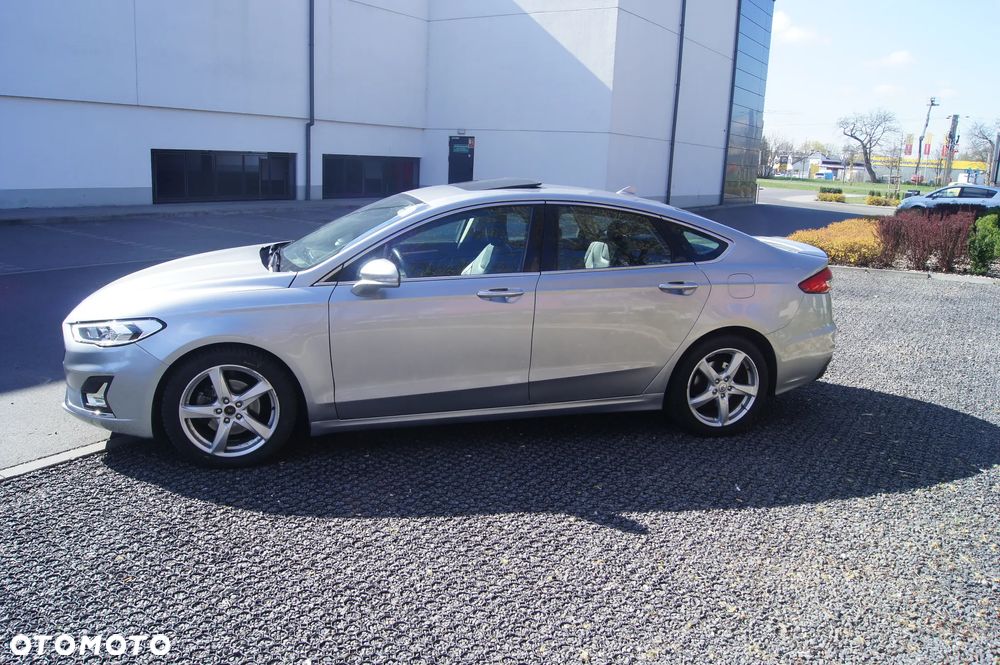 Ford Fusion - 9