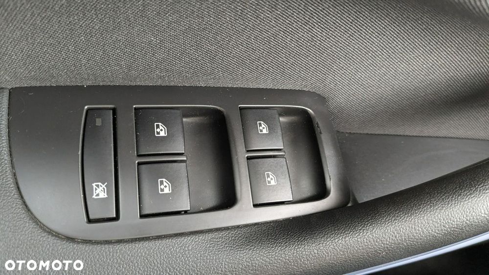 Opel Zafira - 23