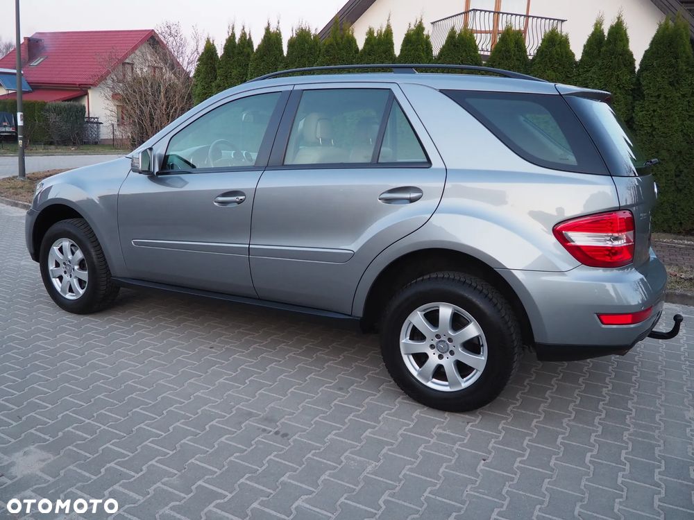 Mercedes-Benz ML - 24