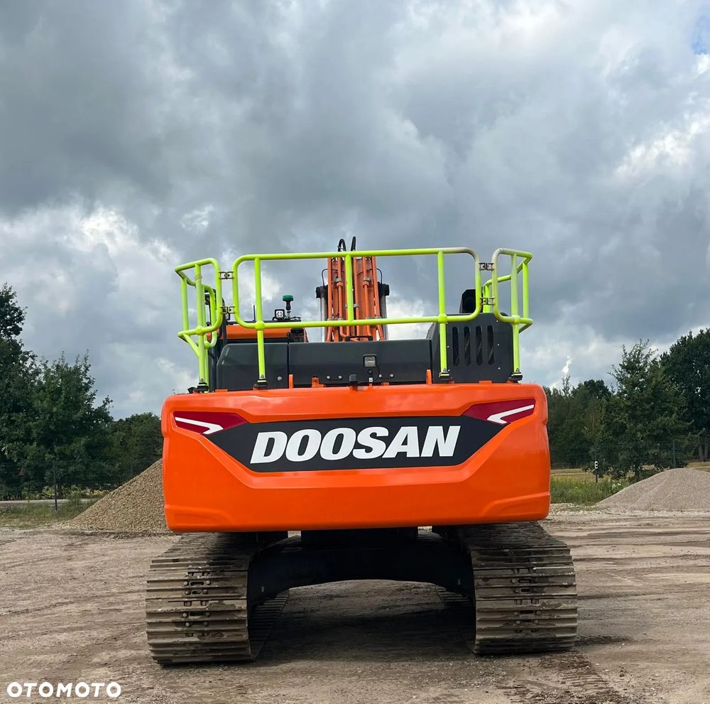 Doosan DX 300  LC - 7 KOPARKA GĄSIENICOWA - 24