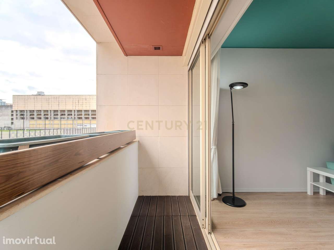 Arrendamento Apartamento T1 com Lugar Garagem a escassos metros da Ave - Grande imagem: 4/32