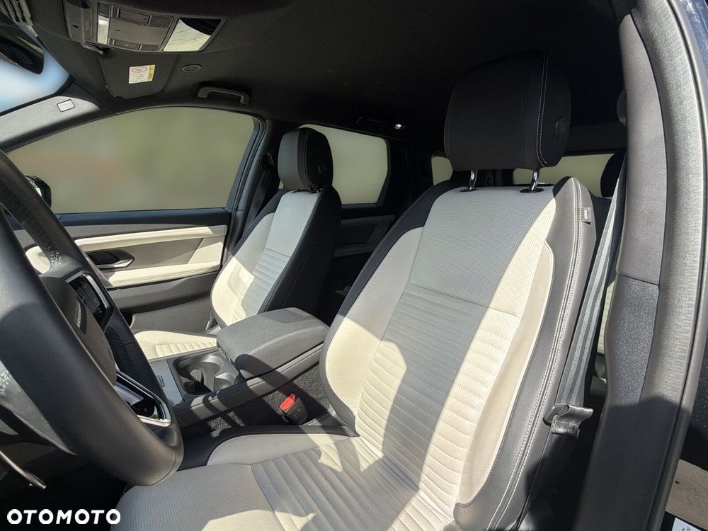 Land Rover Discovery Sport - 13