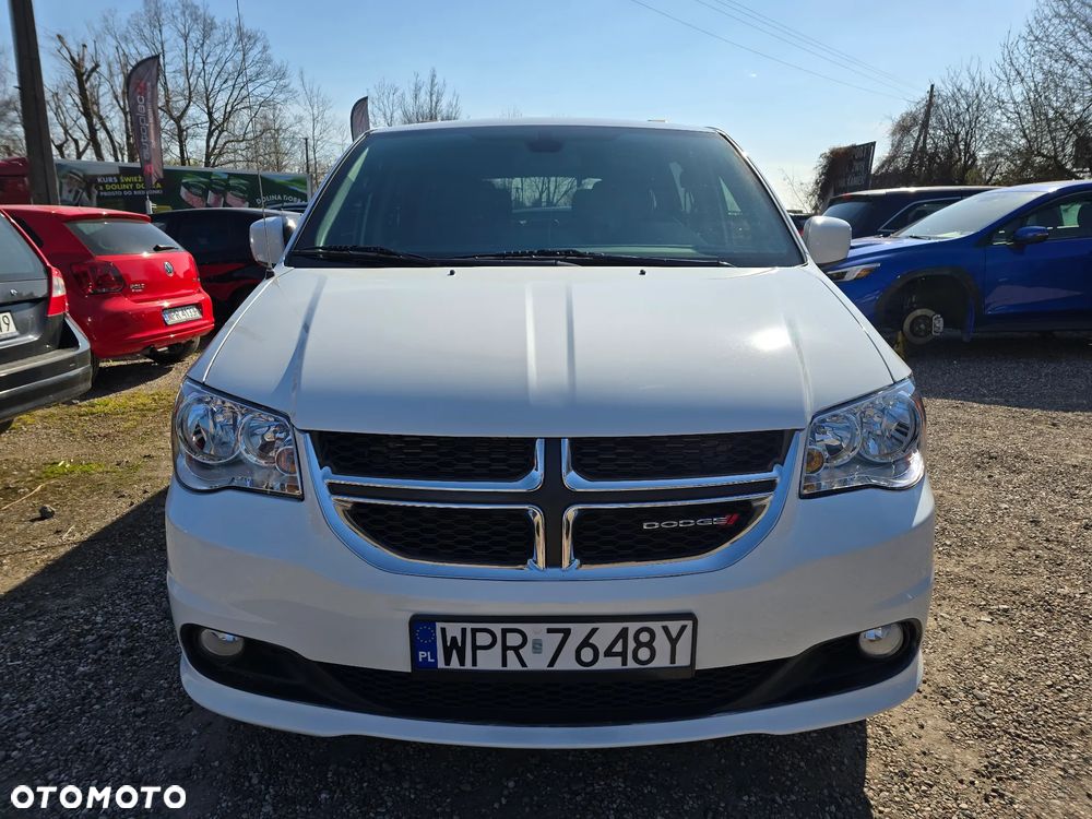 Dodge Grand Caravan - 10
