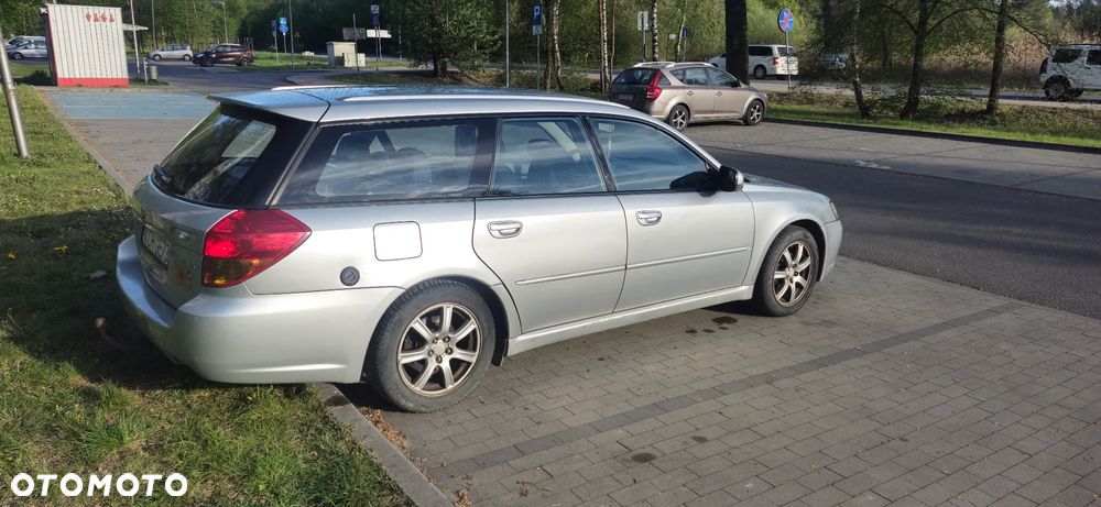 Subaru Legacy - 11