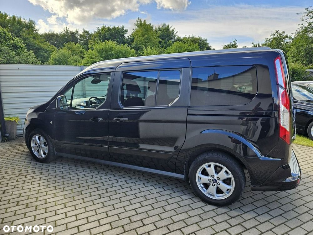 Ford Tourneo Connect Grand - 13