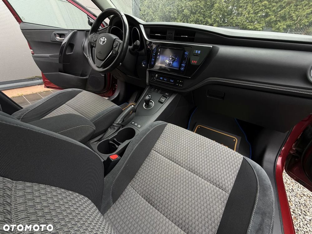 Toyota Auris Hybrid 135 Freestyle - 15