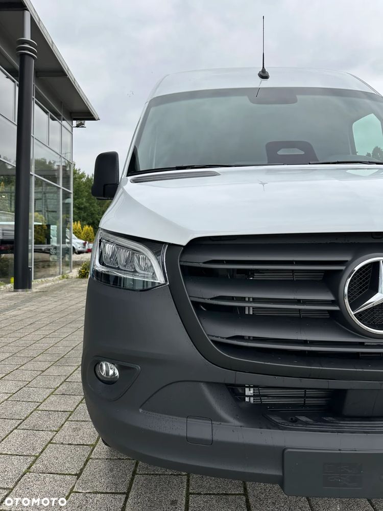 Mercedes-Benz Sprinter - 27