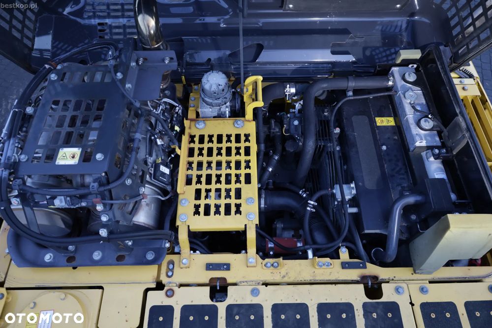 Komatsu PC210LC-11 LONG REACH - 28