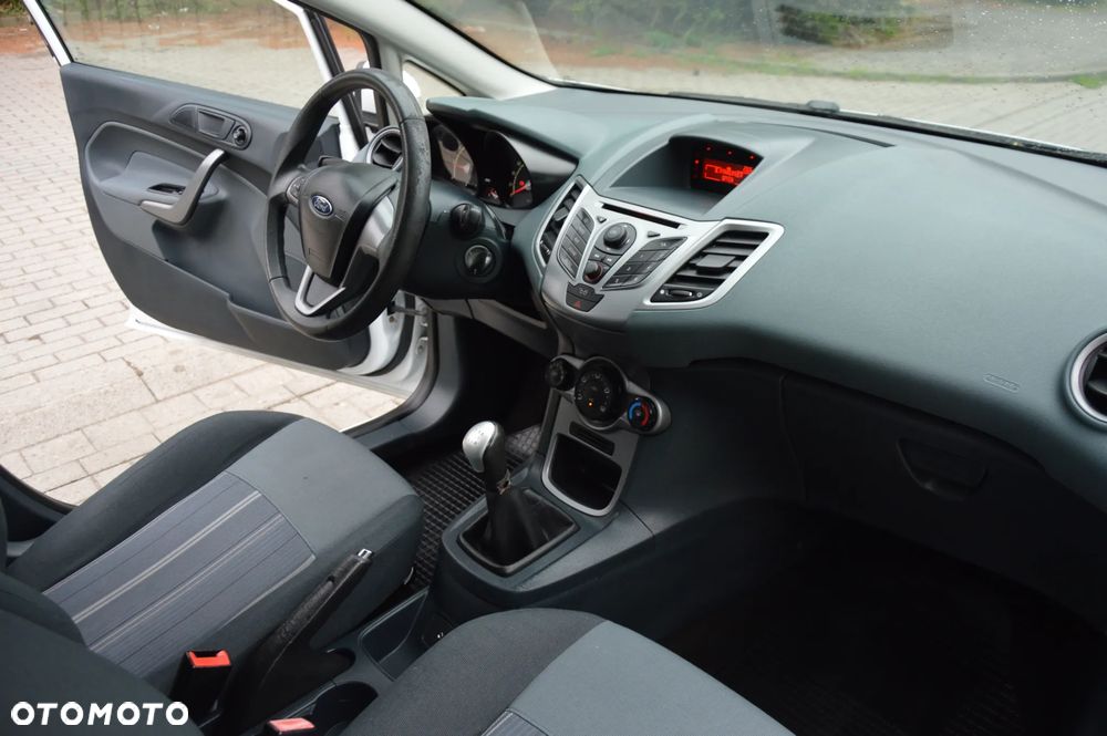 Ford Fiesta 1.25 Viva - 13