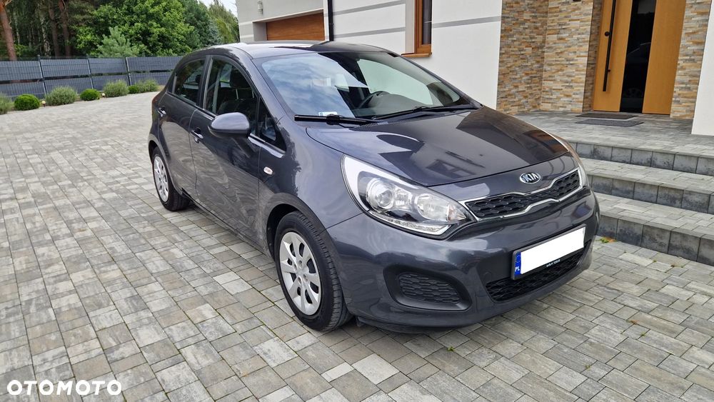 Kia Rio - 11