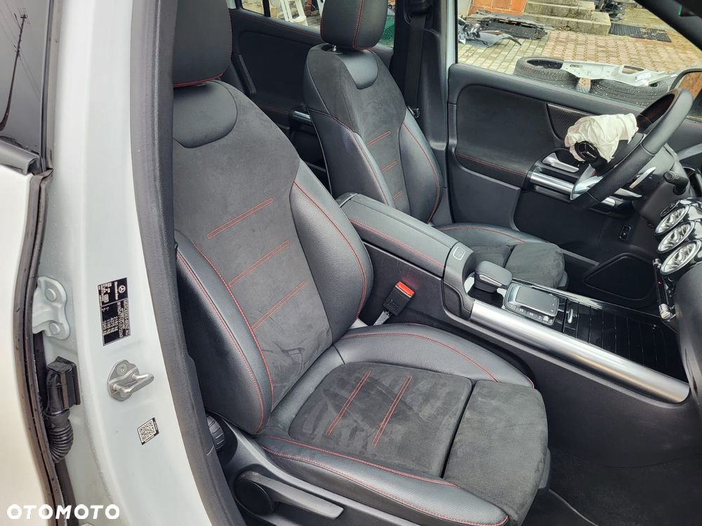 Mercedes-Benz GLA 220 d 4Matic 8G-DCT AMG Line - 15