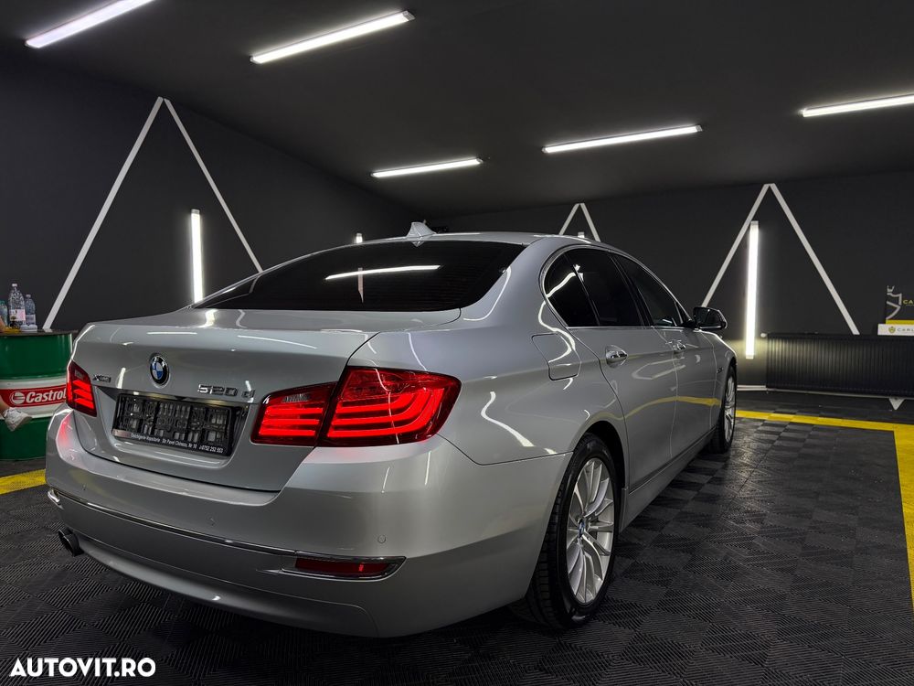 BMW Seria 5 520d xDrive Aut. Luxury Line - 7