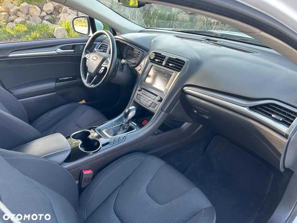 Ford Mondeo 2.0 TDCi Titanium PowerShift - 18