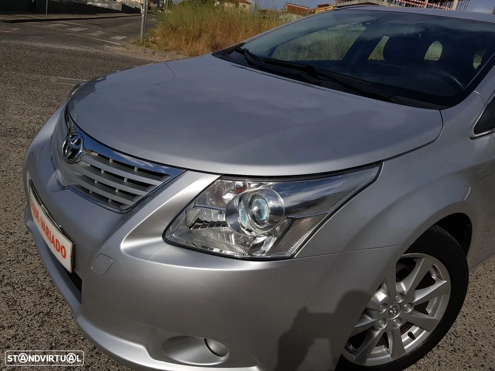 Toyota Avensis 2.0 D-4D Exclusive +Pele+GPS — fotografia 55