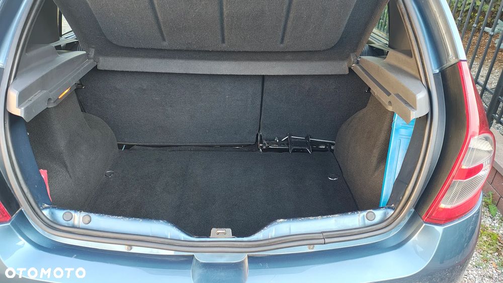 Dacia Sandero 1.4 MPI Ambiance - 11