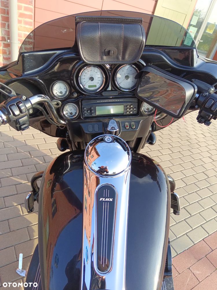 Harley-Davidson Touring Street Glide - 8