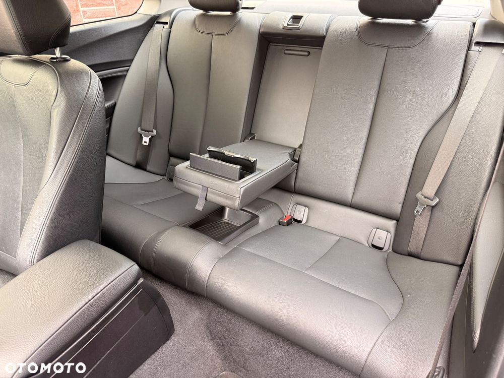 BMW Seria 2 220d Sport-Aut Sport Line - 39