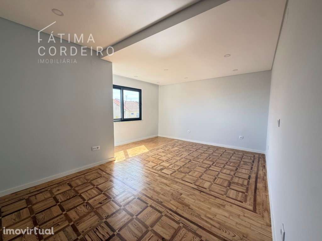 T2 com terraço em Almada para arrendamento - Grande imagem: 4/19