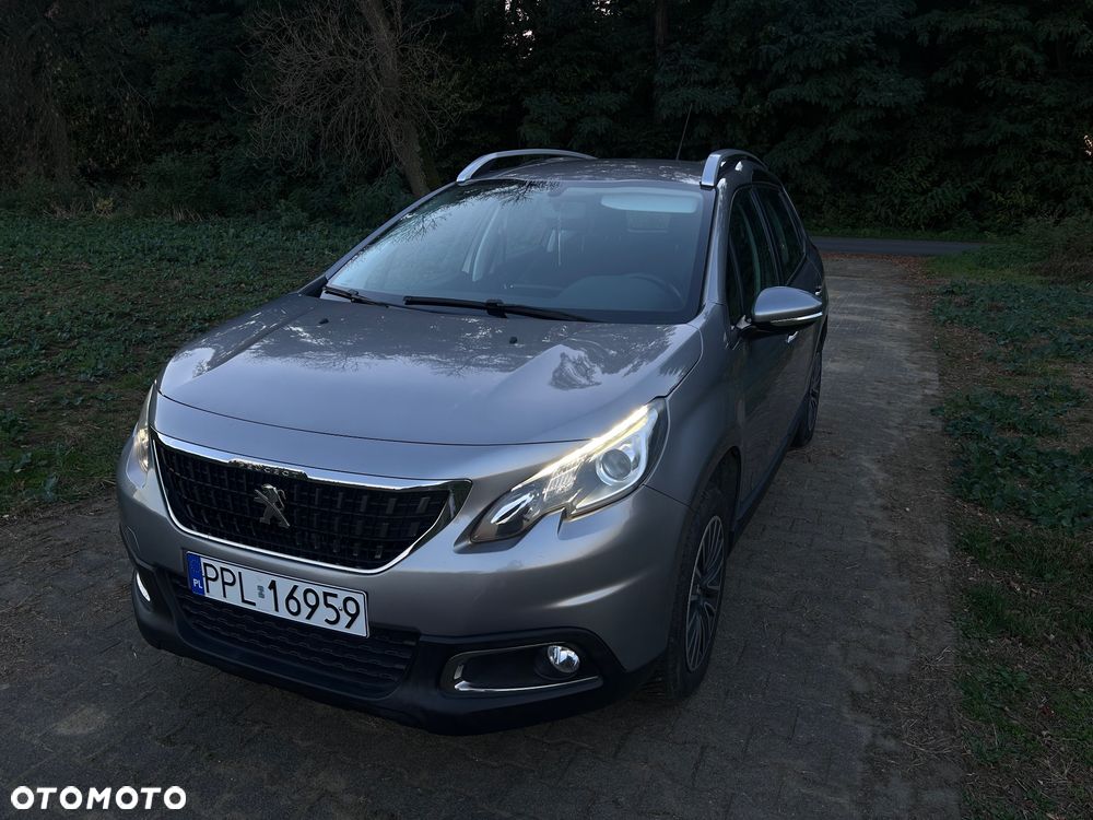 Peugeot 2008 - 8