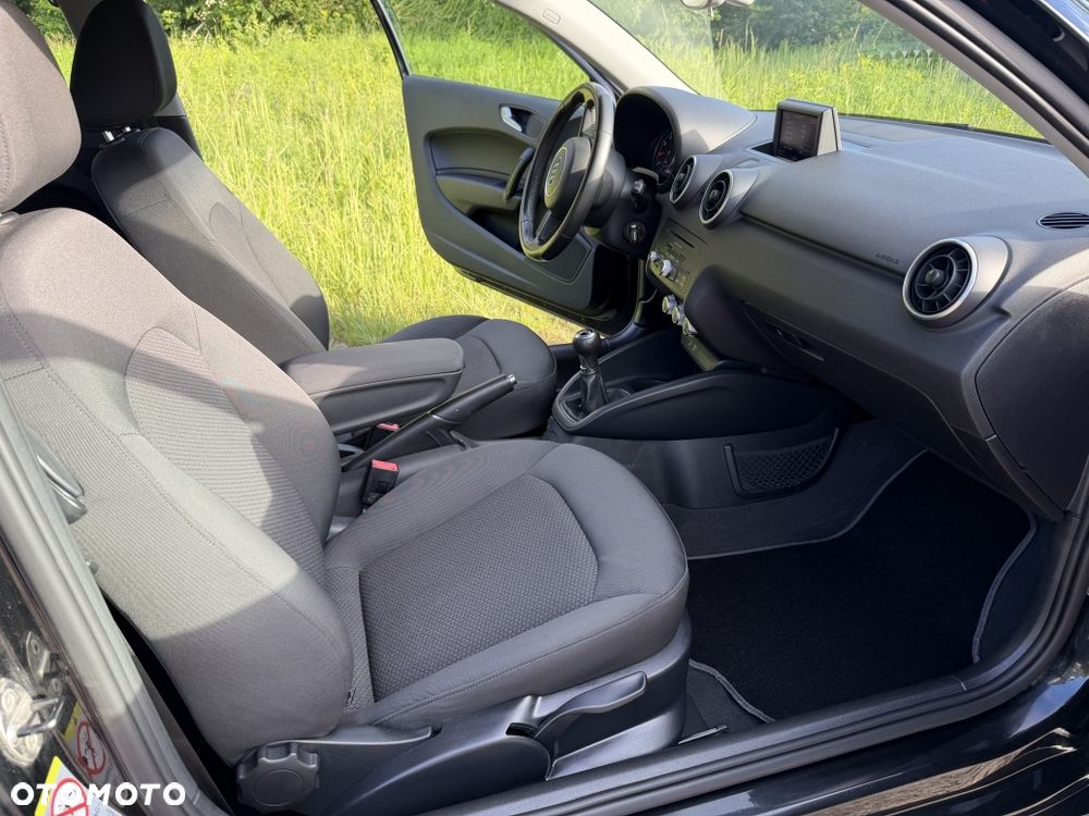 Audi A1 3-drzwiowe 1.2 TFSI admired - 11
