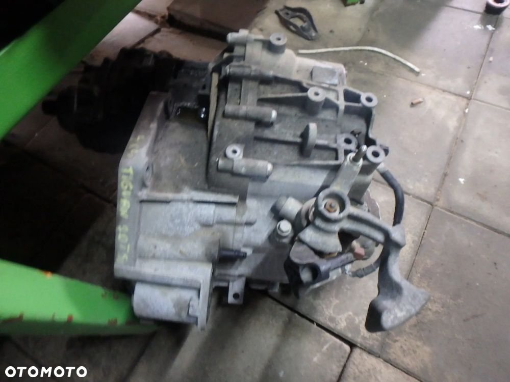 Skrzynia biegow VW Tiguan 2.0 TSI 4x4 - 1