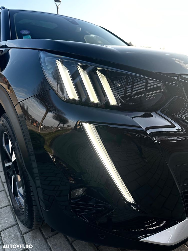 Peugeot 2008 PureTech 130 EAT8 GT Exclusive - 20