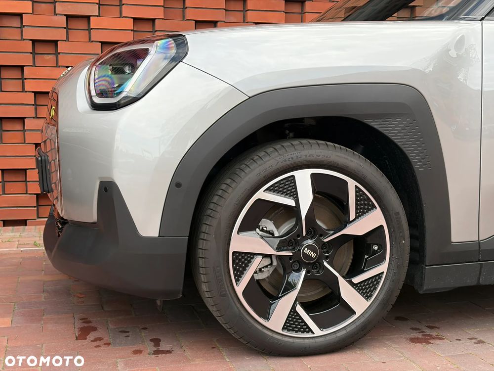 MINI Aceman SE 54.2kWh Linia Classic - 18