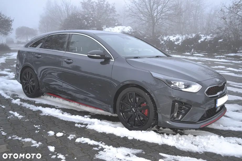 Kia ProCeed 1.6 T-GDI GT DCT - 3