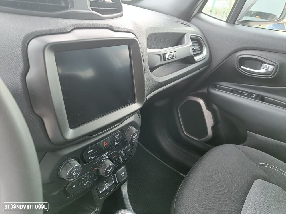 Jeep Renegade 1.0 T-GDI 80th Anniversary - 19