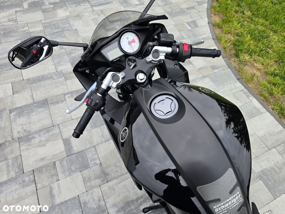 Yamaha YZF - 25