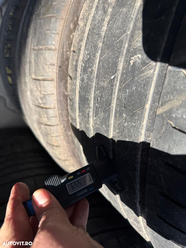 285 35 R20, 255 40 R20 VARA BRIDGESTONE - 8