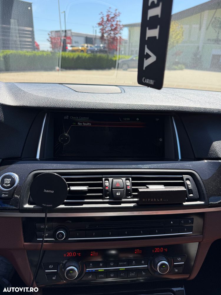 BMW Seria 5 530d xDrive AT - 16