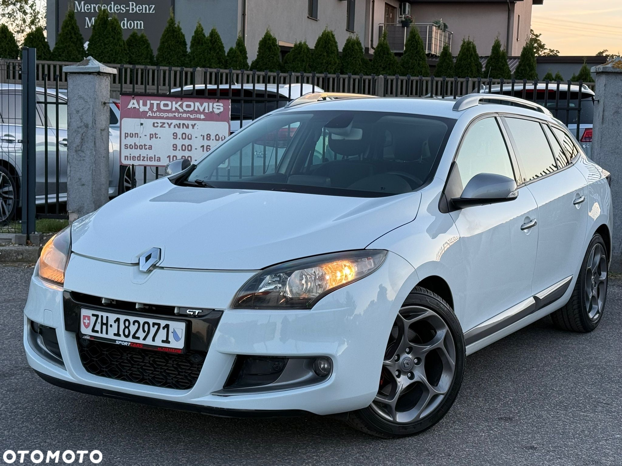 Renault Megane Grandtour TCe 180 GT - 14