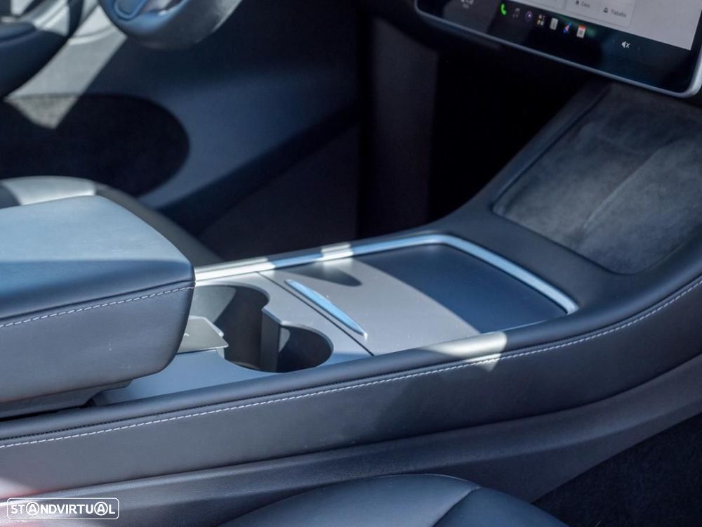 Tesla Model Y Standard - 21
