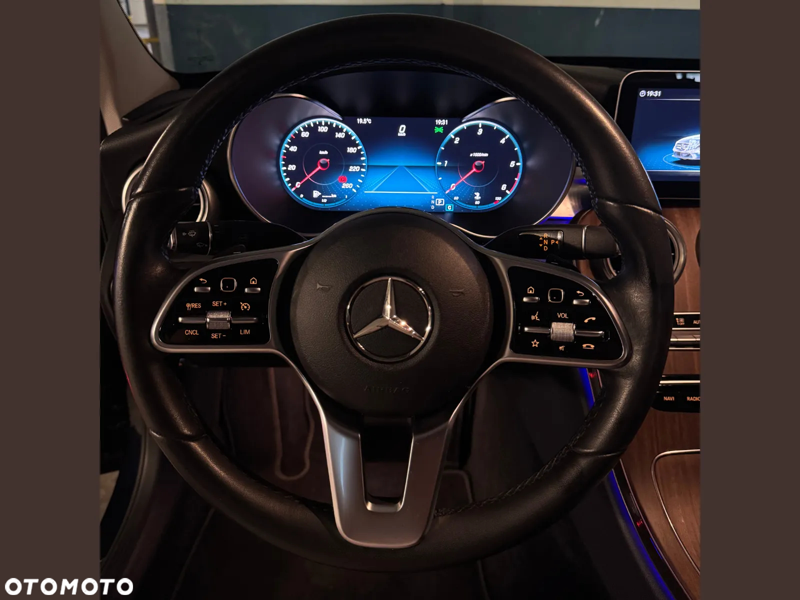 Mercedes-Benz Klasa C 200 d 9G-TRONIC - 11