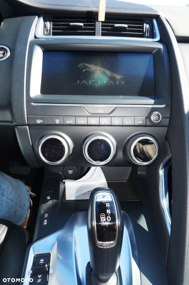 Jaguar E-Pace P250 AWD R-Dynamic S - 14