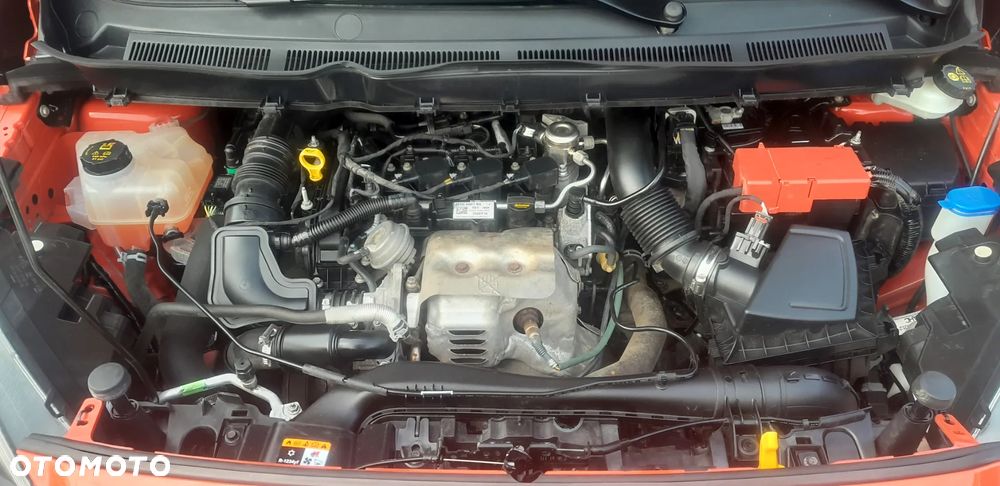 Ford Tourneo Courier - 26