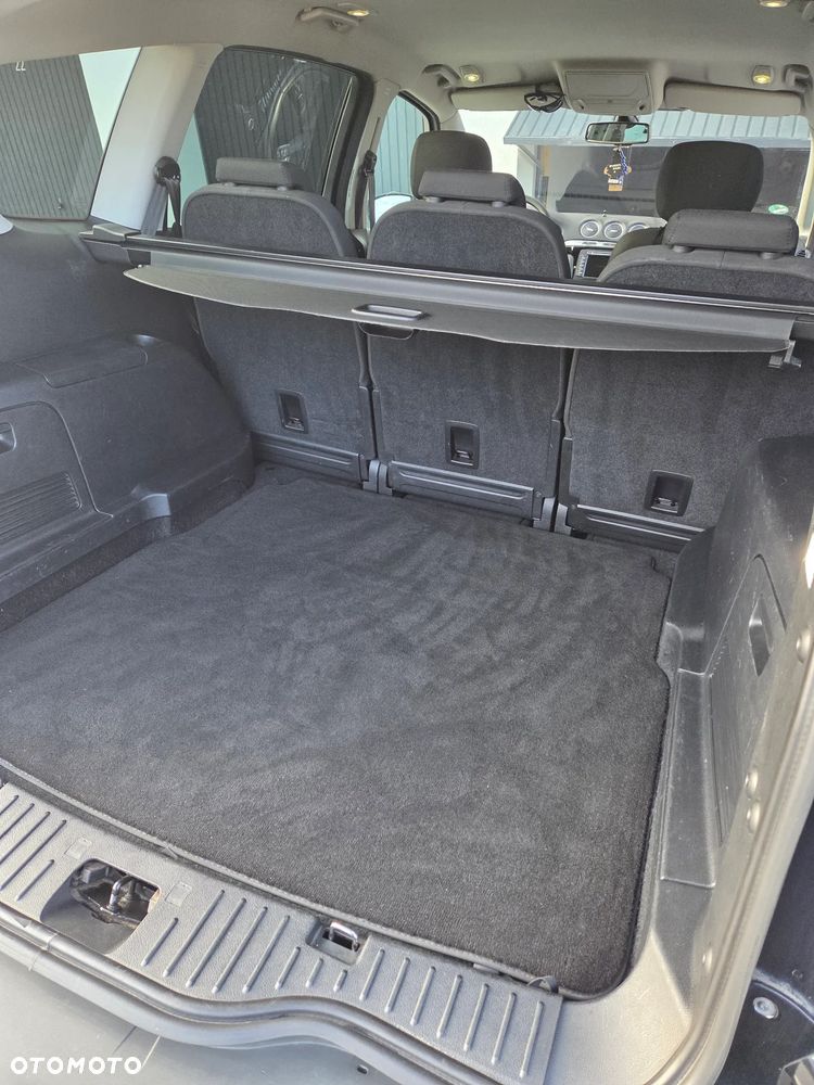 Ford S-Max - 23