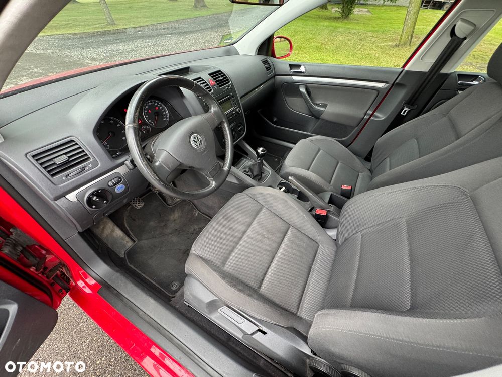 Volkswagen Golf - 23