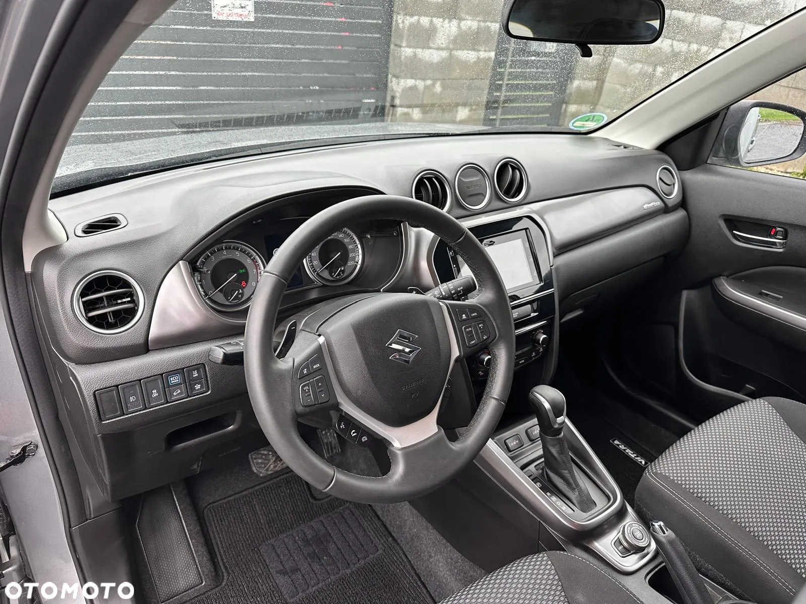 Suzuki Vitara 1.5 Dualjet Hybrid Allgrip AGS Comfort - 11
