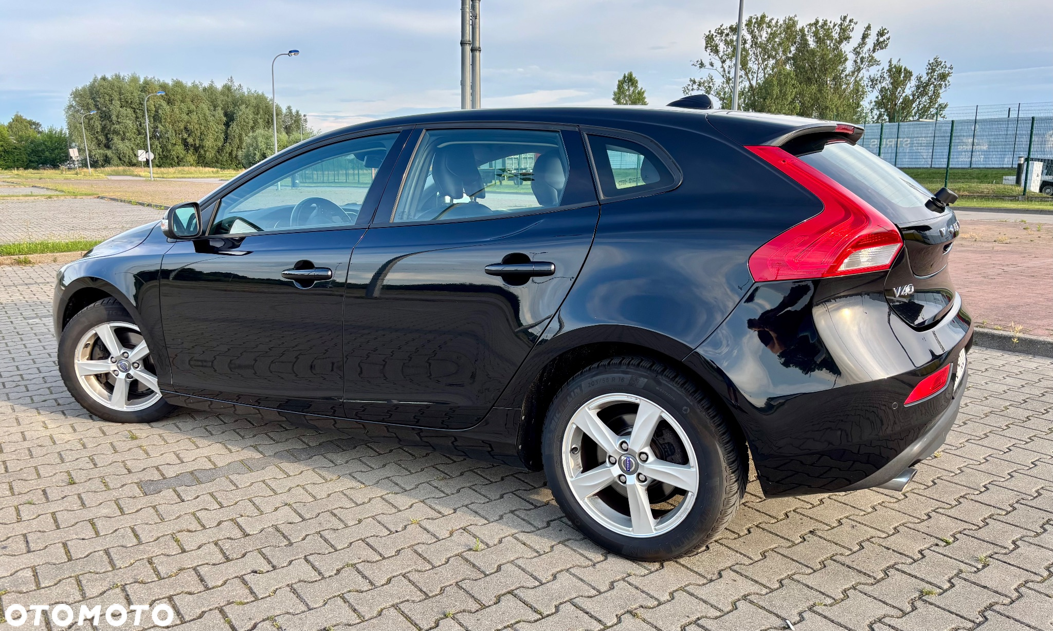 Volvo V40 T3 - 10