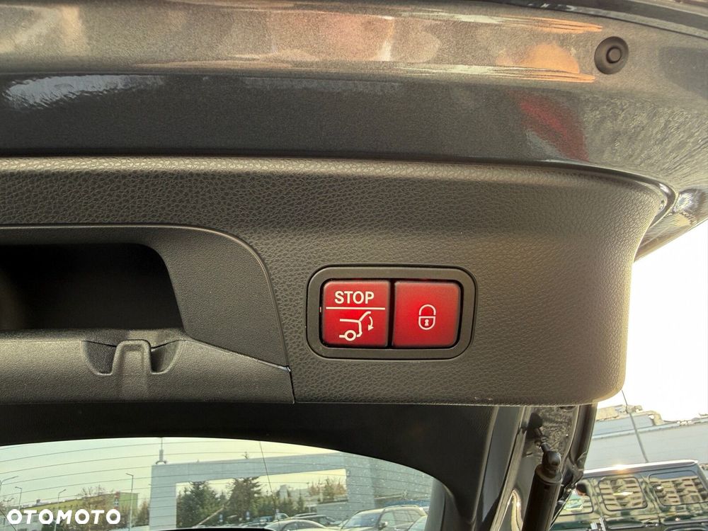 Mercedes-Benz GLC - 23