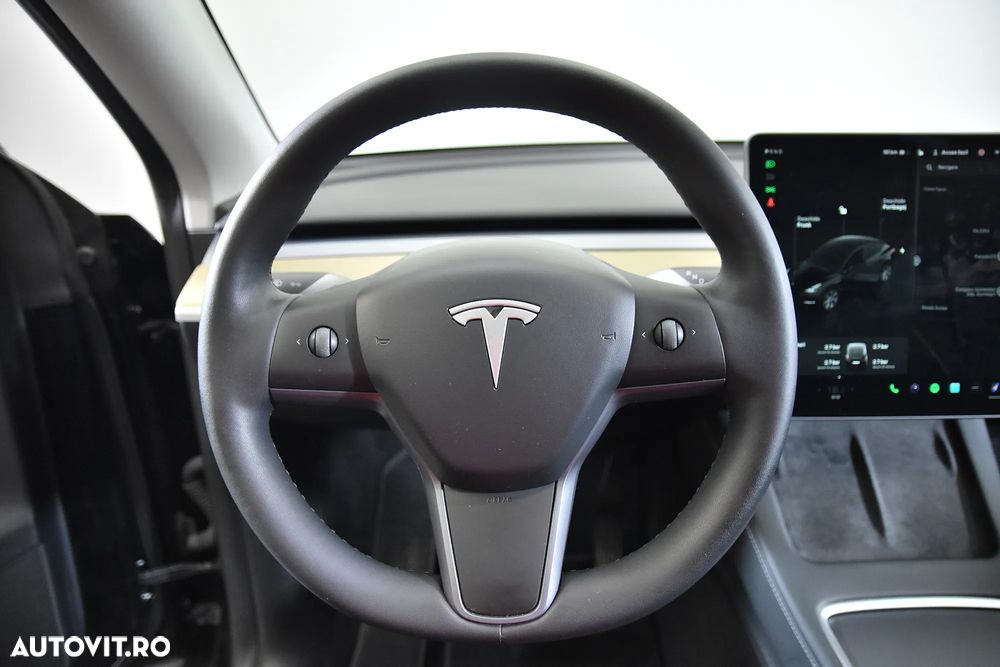 Tesla Model Y RWD - 15