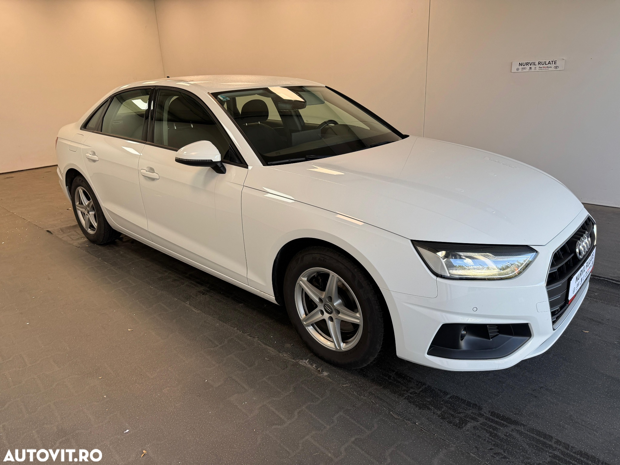 Audi A4 35 TFSI S tronic MHEV Advanced - 14